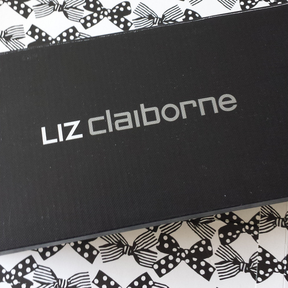 LIZ CLAIBORNE Flats - Picture 7 of 8